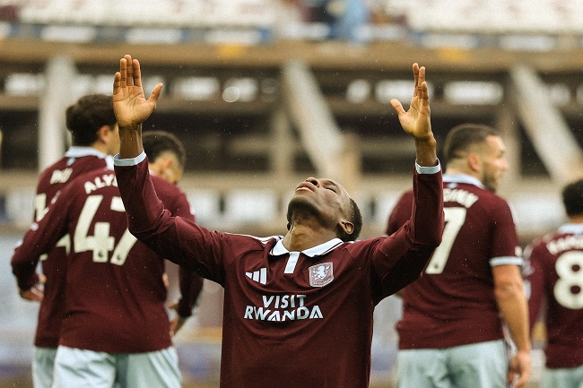 Aston Villa Hentikan Tren Kemenangan Manchester City
